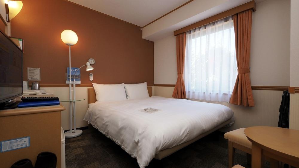 Toyoko Inn Matsuyama Ichibancho Екстер'єр фото